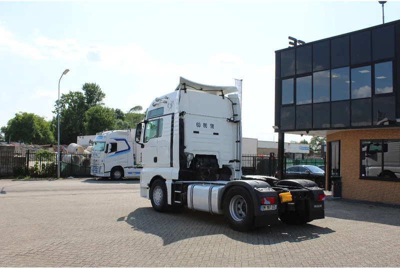 MAN TGX 18.540 * RETARDER * 4X2 * 2 TANK * RETARDER * - Cabeza tractora: foto 3 MAN TGX 18.540 * RETARDER * 4X2 * 2 TANK * RETARDER * - Cabeza tractora: foto 3