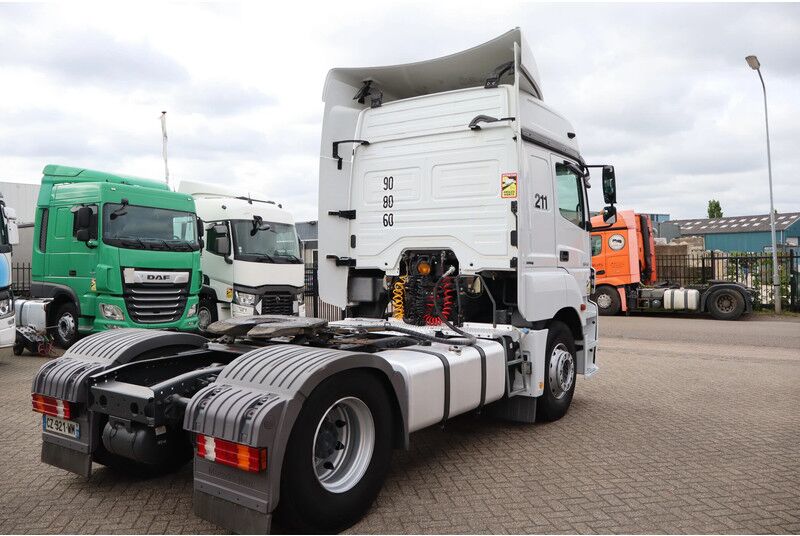 Mercedes-Benz Axor 1843 * EURO5EEV * 4X2 * RETARDER * HYDRAULIC * - Cabeza tractora: foto 5 Mercedes-Benz Axor 1843 * EURO5EEV * 4X2 * RETARDER * HYDRAULIC * - Cabeza tractora: foto 5