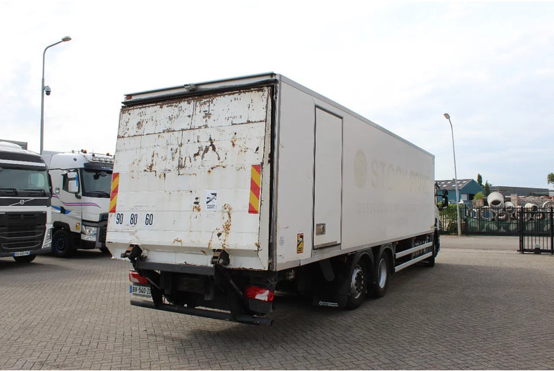 Scania P320 * EURO5 * 6X2 * CARRIER SUPRA 750 * MANUAL * - Frigorífico camión: foto 3 Scania P320 * EURO5 * 6X2 * CARRIER SUPRA 750 * MANUAL * - Frigorífico camión: foto 3
