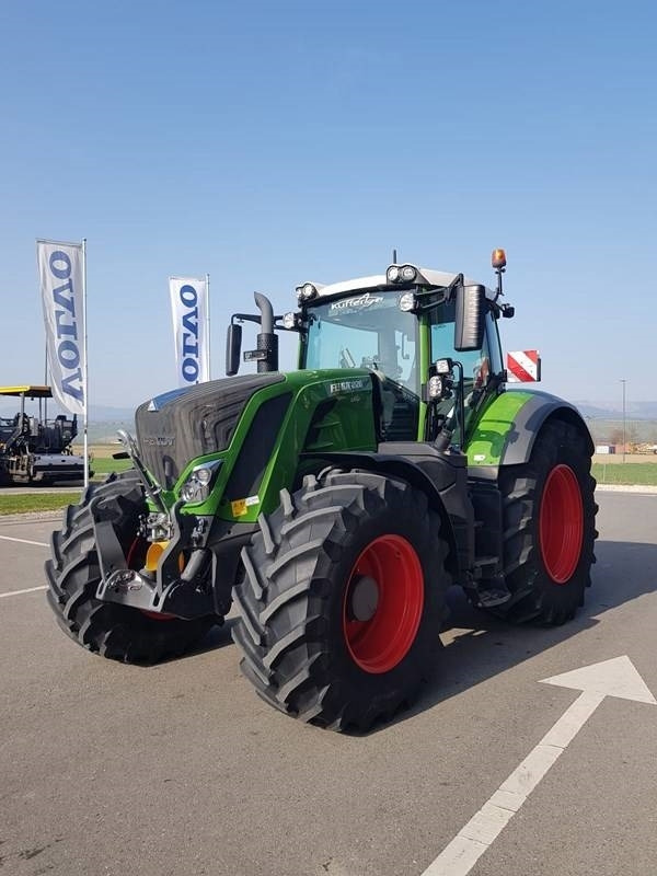 Fendt 828 Vario Profi Plus - Tractor: foto 1 Fendt 828 Vario Profi Plus - Tractor: foto 1