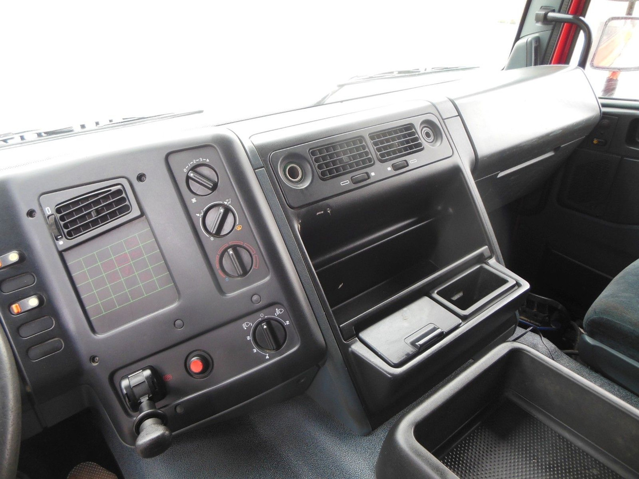 Leasing financiero de  DAF CF 65.240,KRAN EFFER 110/2S,MANUELL,BLATT,1 HAND leasing DAF CF 65.240,KRAN EFFER 110/2S,MANUELL,BLATT,1 HAND: foto 27