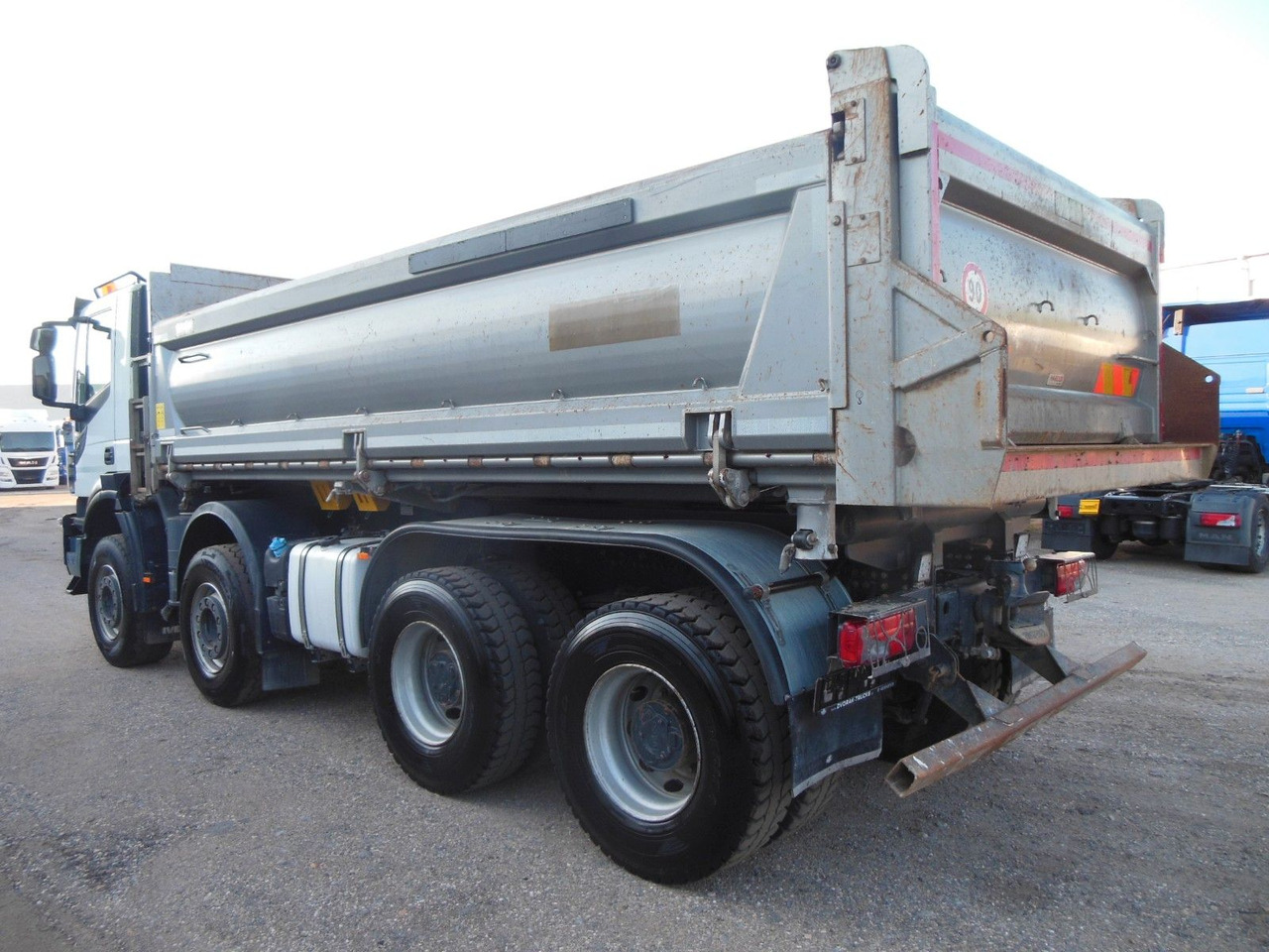 Iveco STRALIS X-WAY 480, 8X4, BORDMATIC, AHK, TOP!!! - Volquete camión: foto 4 Iveco STRALIS X-WAY 480, 8X4, BORDMATIC, AHK, TOP!!! - Volquete camión: foto 4