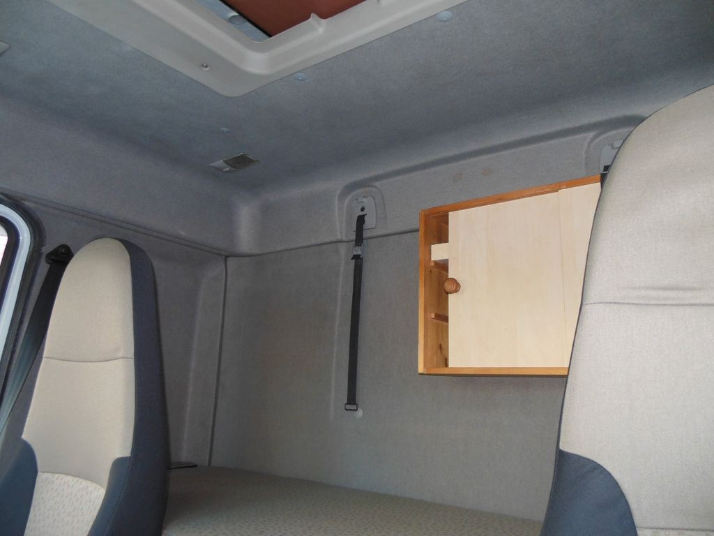 Camión caja abierta Renault MIDLUM DXI 180.08: foto 16