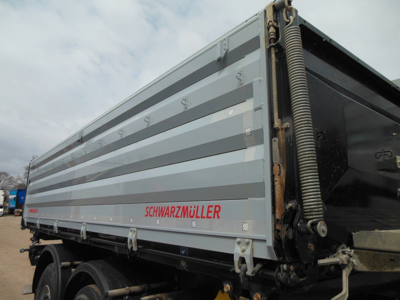 Leasing financiero de  Schwarzmüller TKIA 2/E leasing Schwarzmüller TKIA 2/E: foto 10