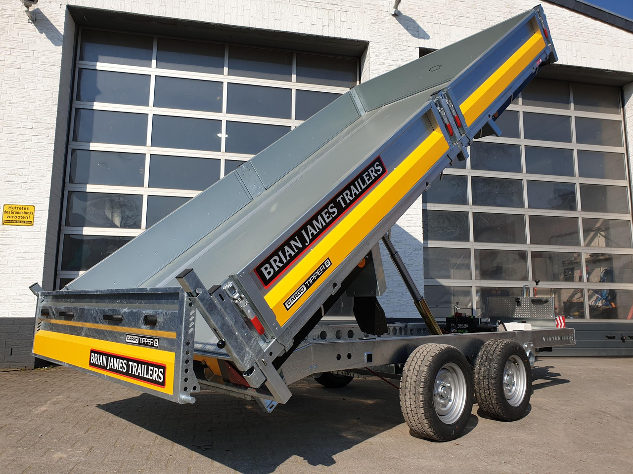 Brian James Trailer CarGO Tipper 2 elektrisch 360x195x30cm Pendelklappe Tandem niedrig 12" 3500kg os - Volquete remolque: foto 1 Brian James Trailer CarGO Tipper 2 elektrisch 360x195x30cm Pendelklappe Tandem niedrig 12" 3500kg os - Volquete remolque: foto 1