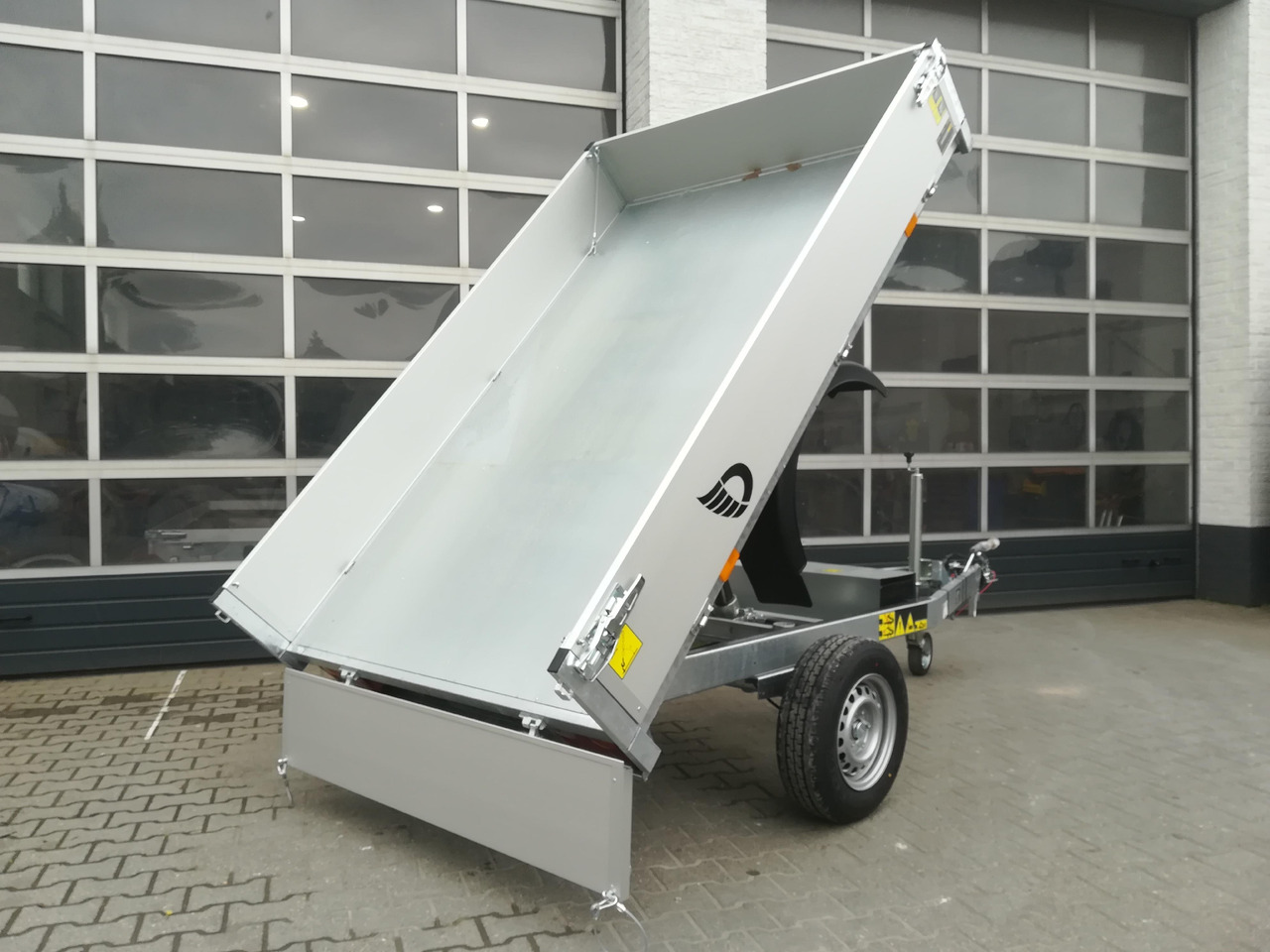 Cheval Liberte Debon Kipper PW 0 Lux Elektro 250x155x30cm 1500kg Januar Online Aktion - Volquete remolque: foto 4 Cheval Liberte Debon Kipper PW 0 Lux Elektro 250x155x30cm 1500kg Januar Online Aktion - Volquete remolque: foto 4