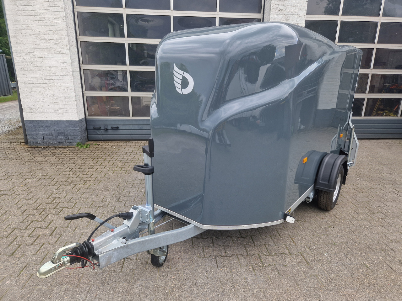 Caja cerrada remolque Debon Cargo 1300 300x152x168cm irongrey Seitentür 1300kg Pullman 100km/H: foto 12
