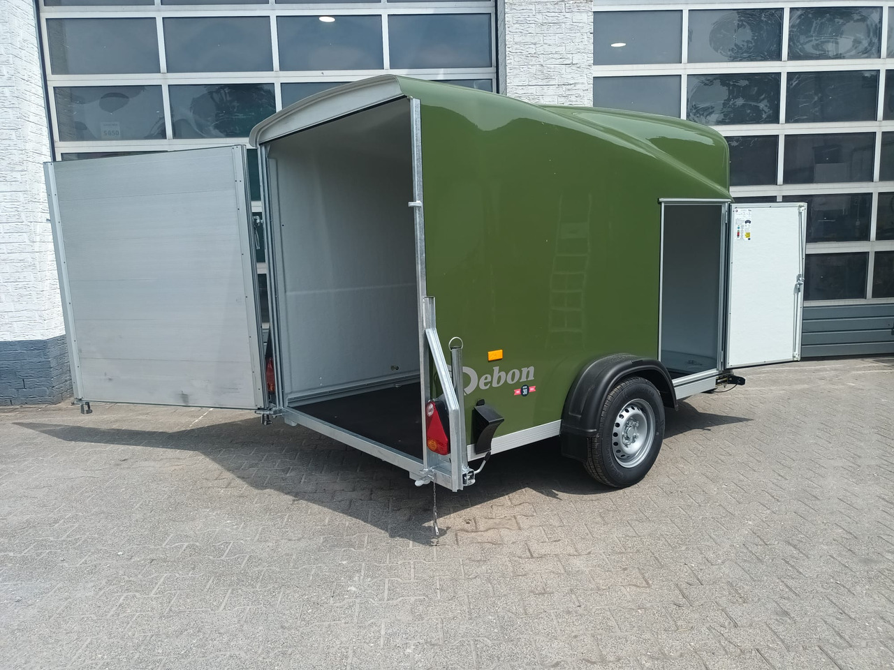 Debon Cargo 1300 300x152x168cm natur green Seitentür Pullman 1300kg 100km/H Juli Aktion 2025 - Remolque de coche: foto 3 Debon Cargo 1300 300x152x168cm natur green Seitentür Pullman 1300kg 100km/H Juli Aktion 2025 - Remolque de coche: foto 3