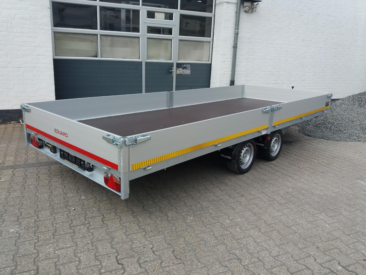 Hochlader 506x200x30cm niedrig Fahrwerk 13" Lfh 63cm (XXL) 3000kg Aktion Abverkauf - Remolque plataforma/ Caja abierta: foto 5 Hochlader 506x200x30cm niedrig Fahrwerk 13" Lfh 63cm (XXL) 3000kg Aktion Abverkauf - Remolque plataforma/ Caja abierta: foto 5