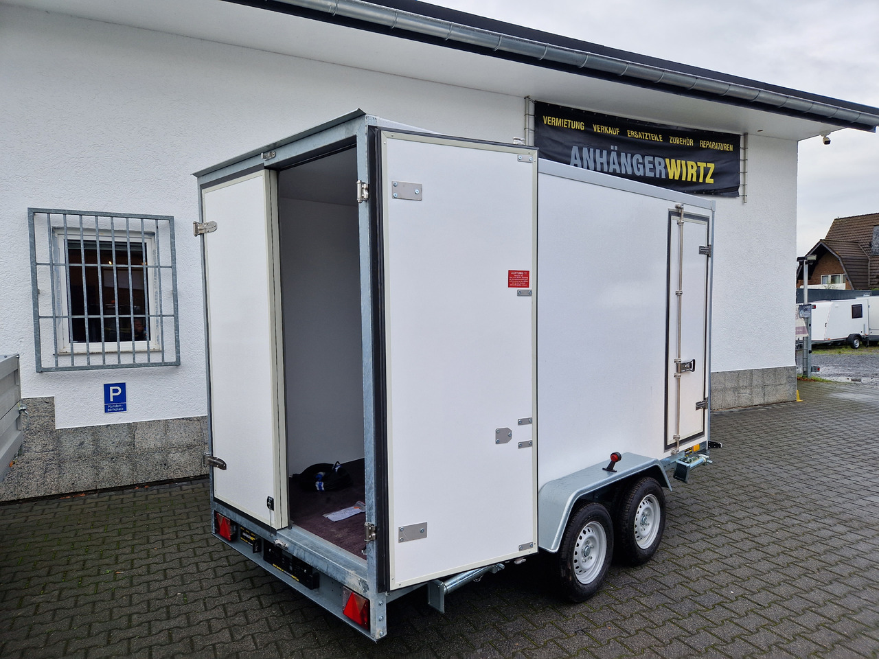 Frigorífico remolque Kargo CoolBoxx FK2736HT 355x162x198cm Seitentür 230V +Kühler Govi Arktik 2000 100km/H 2700kg: foto 12