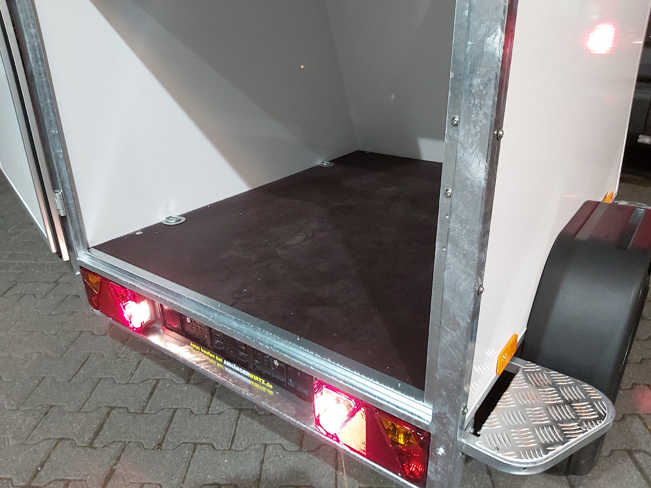 Remolque de coche Kofferanhänger TF2 S Mini 145x110x90cm Reling Trittbretter IL (XXS) 100km/H 750kg: foto 13