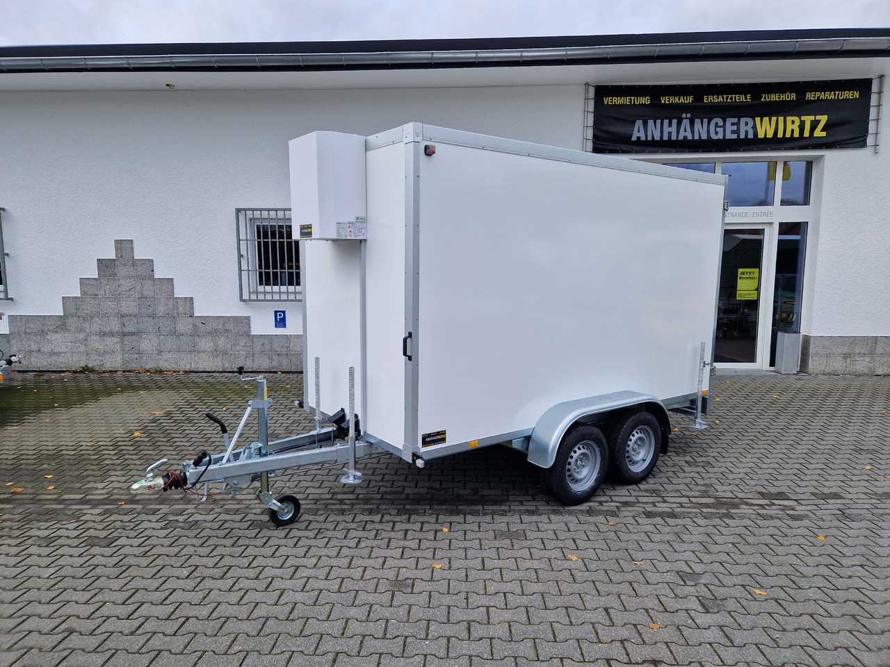 Kühlanhänger AZKF C 2735/155 343x154x200cm CiBIN 230V +Standkühlung (L) 2700kg Abverkauf - Frigorífico remolque: foto 1 Kühlanhänger AZKF C 2735/155 343x154x200cm CiBIN 230V +Standkühlung (L) 2700kg Abverkauf - Frigorífico remolque: foto 1