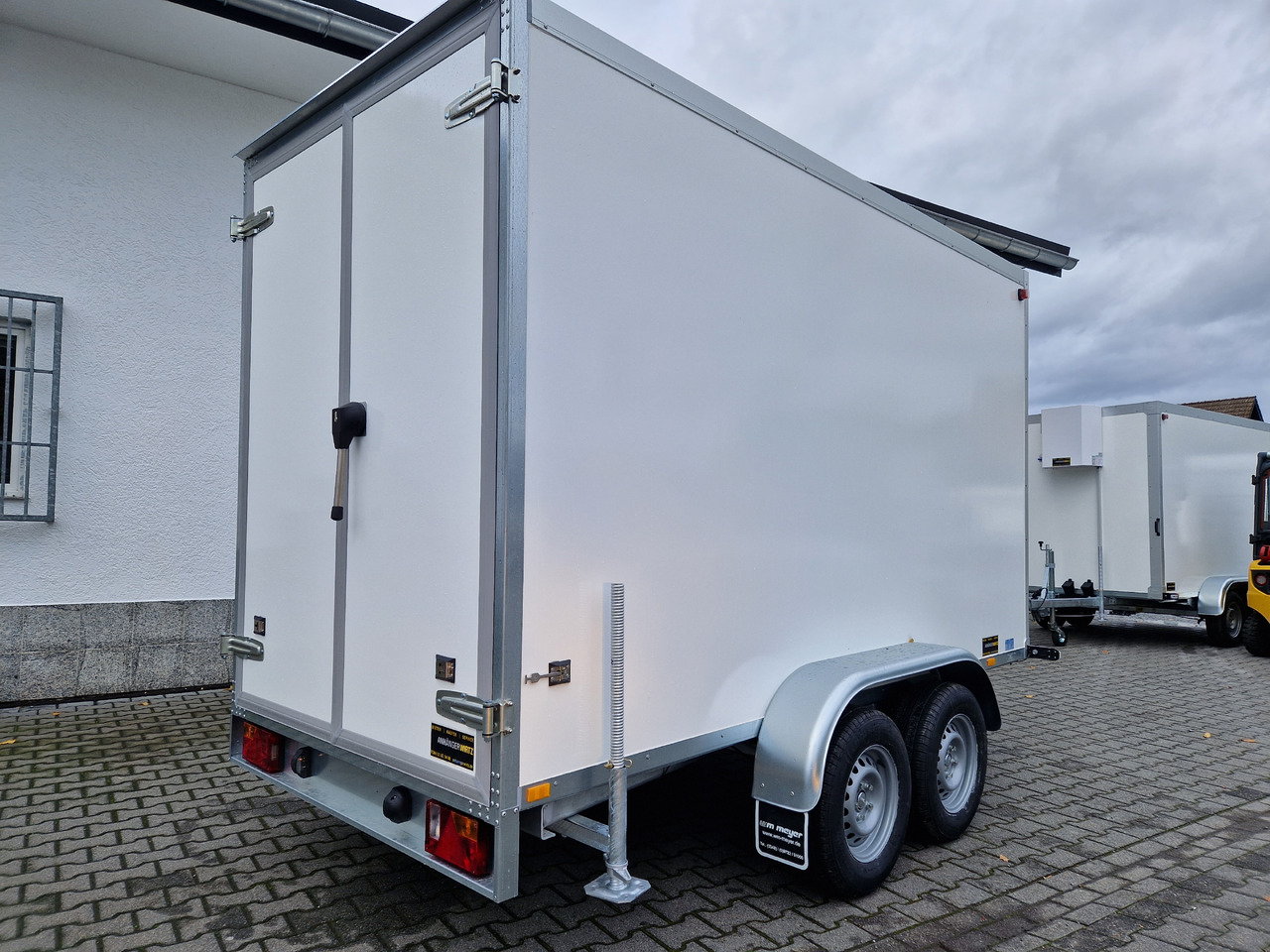Kühlanhänger AZKF C 2735/155 343x154x200cm CiBIN 230V +Standkühlung (L) 2700kg Abverkauf - Frigorífico remolque: foto 2 Kühlanhänger AZKF C 2735/155 343x154x200cm CiBIN 230V +Standkühlung (L) 2700kg Abverkauf - Frigorífico remolque: foto 2