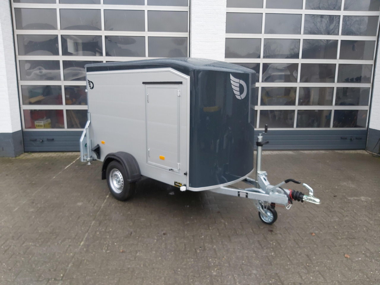 Roadster Sport C255 252x125x154cm aero Alu Poly grey Seitentür Rampekombi (S) 1300kg C255 Aktion - Caja cerrada remolque: foto 3 Roadster Sport C255 252x125x154cm aero Alu Poly grey Seitentür Rampekombi (S) 1300kg C255 Aktion - Caja cerrada remolque: foto 3