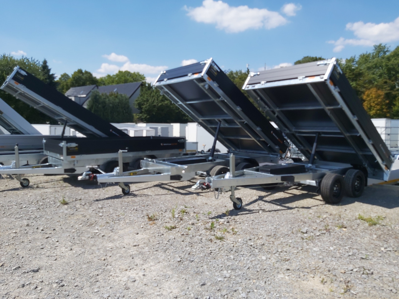 Saris Kipper K3 406 204 3500 2 HD E 406x204x35cm black Alu Auffahrrampen Stützen LED 3500kg - Volquete remolque: foto 2 Saris Kipper K3 406 204 3500 2 HD E 406x204x35cm black Alu Auffahrrampen Stützen LED 3500kg - Volquete remolque: foto 2