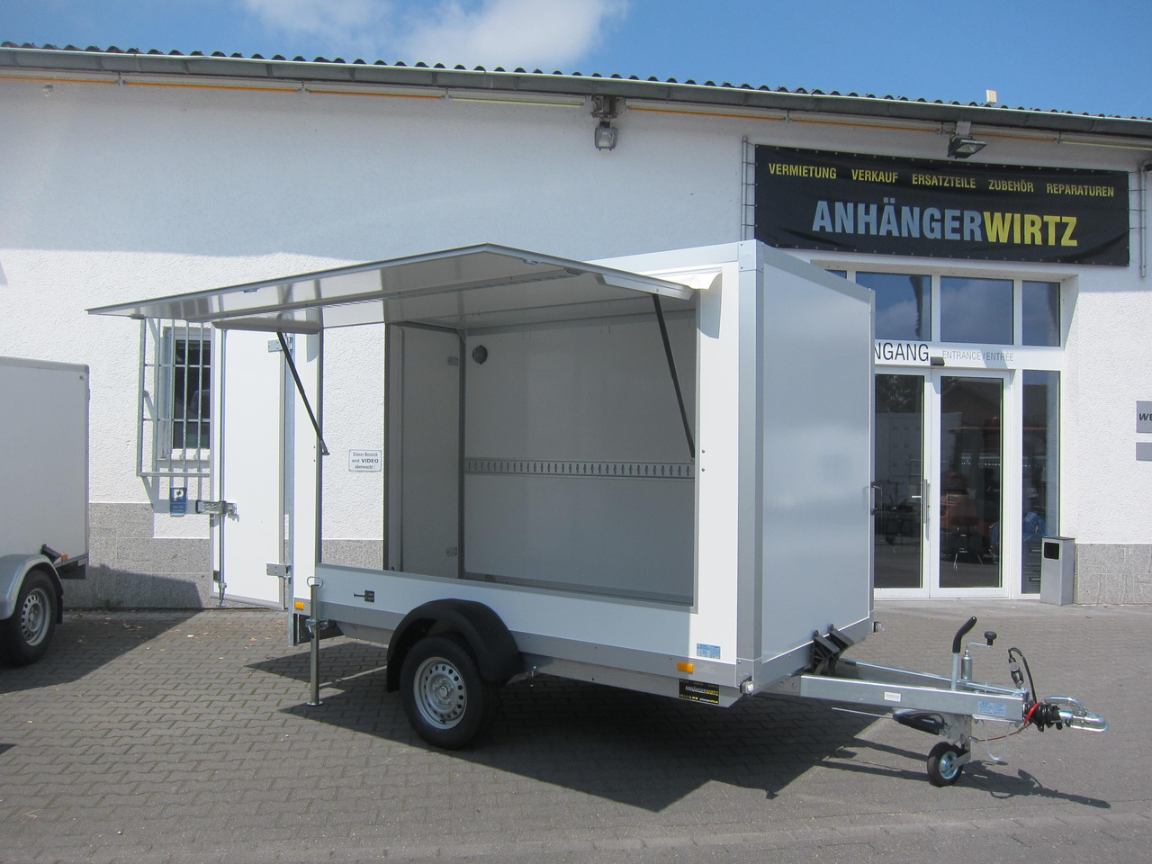 WM Meyer Koffer AZ 1330/151 S35 +Seitenklappe Zurrsystem (M) 1300kg - Caja cerrada remolque: foto 1 WM Meyer Koffer AZ 1330/151 S35 +Seitenklappe Zurrsystem (M) 1300kg - Caja cerrada remolque: foto 1