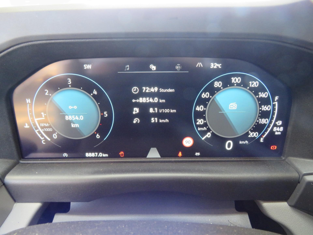 VOLKSWAGEN T7 Transporter 2.0 TDI 81 kW Kasten Klima ZV - Furgoneta pequeña: foto 3 VOLKSWAGEN T7 Transporter 2.0 TDI 81 kW Kasten Klima ZV - Furgoneta pequeña: foto 3