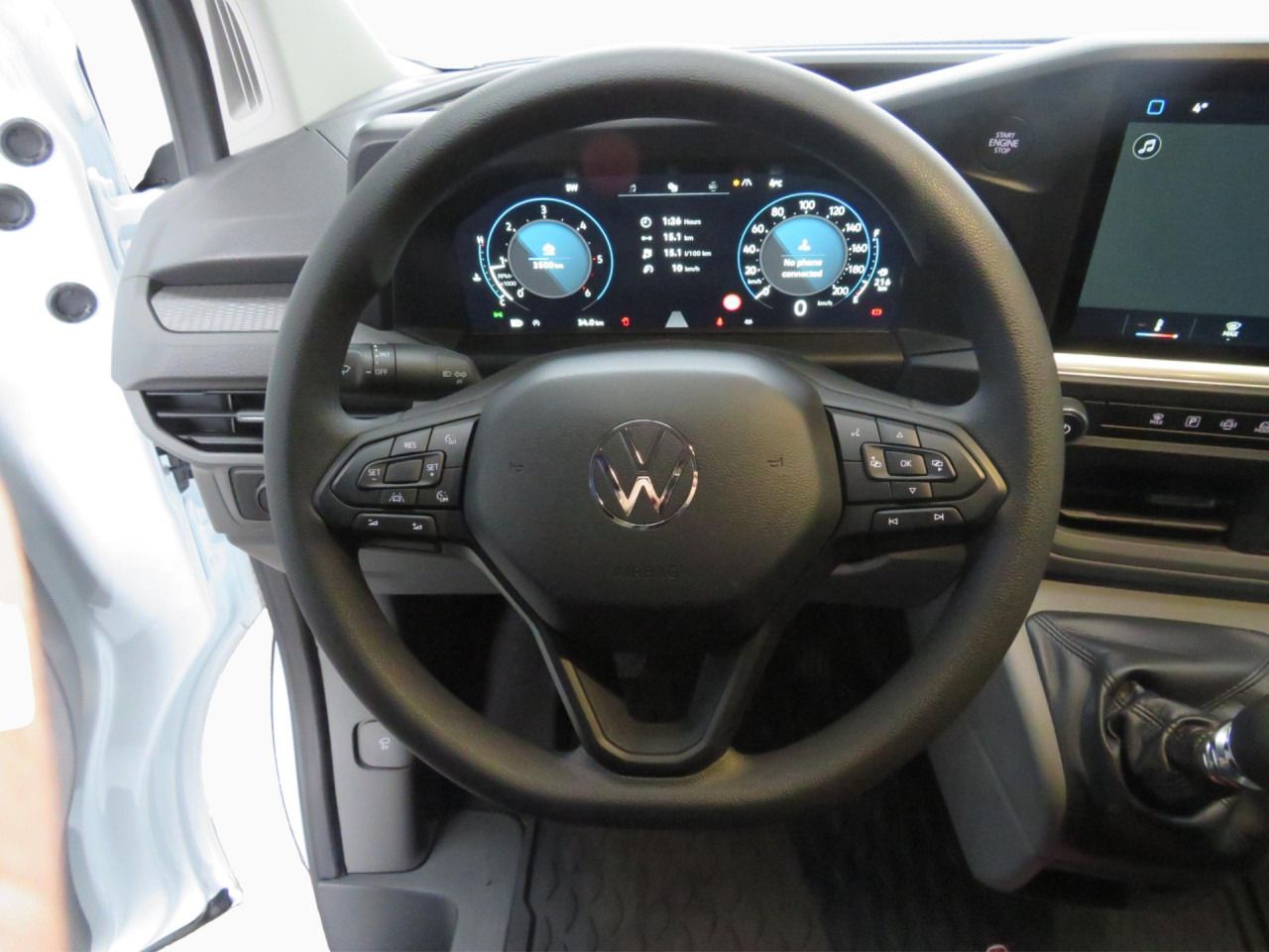 VOLKSWAGEN T7 Transporter Kasten KR 2.0 TDI 81 kW Klima ZV - Furgoneta pequeña: foto 4 VOLKSWAGEN T7 Transporter Kasten KR 2.0 TDI 81 kW Klima ZV - Furgoneta pequeña: foto 4