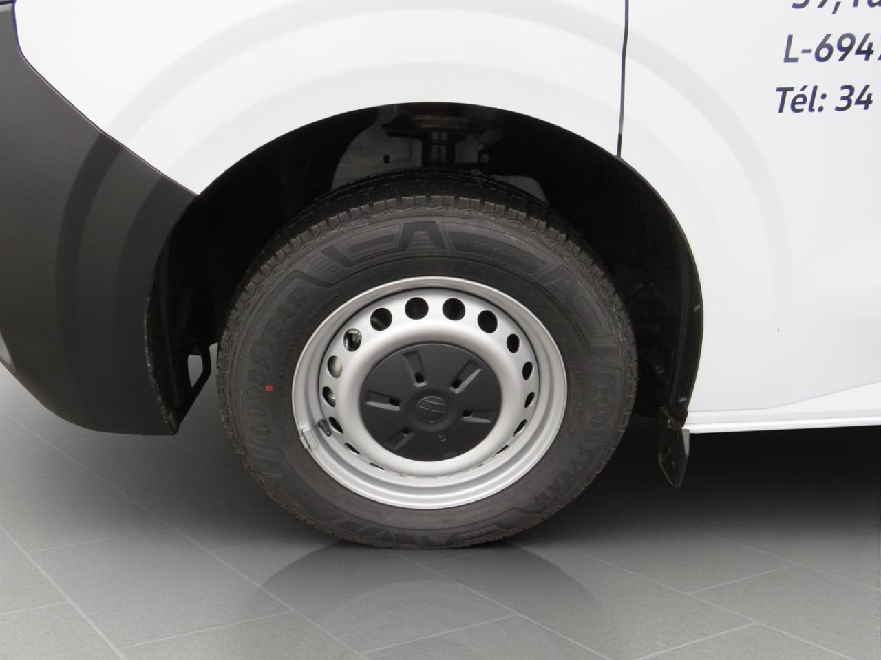 VOLKSWAGEN T7 Transporter Kasten KR 2.0 TDI 81 kW Klima ZV - Furgoneta pequeña: foto 2 VOLKSWAGEN T7 Transporter Kasten KR 2.0 TDI 81 kW Klima ZV - Furgoneta pequeña: foto 2