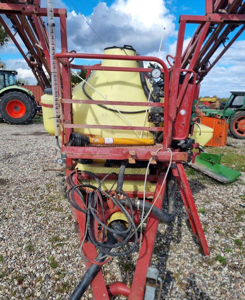 Hardi Commander 2600 - Pulverizador: foto 2 Hardi Commander 2600 - Pulverizador: foto 2