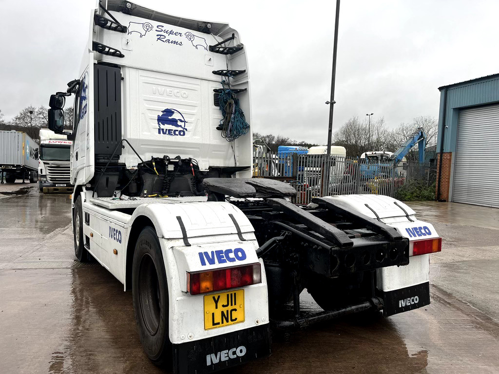 Iveco Stralis 450 4x2 - Cabeza tractora: foto 3 Iveco Stralis 450 4x2 - Cabeza tractora: foto 3