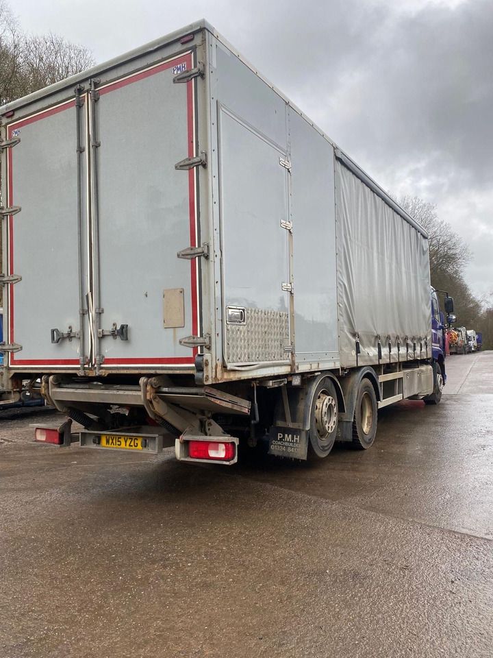 DAF CF 330 6x2 Curtain Side - Camión lona: foto 3 DAF CF 330 6x2 Curtain Side - Camión lona: foto 3