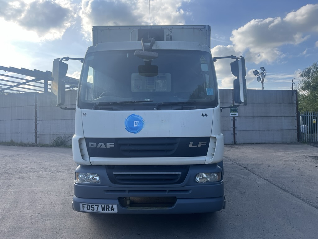 Daf 55LF 220 4x2 Box Van - Furgoneta: foto 3 Daf 55LF 220 4x2 Box Van - Furgoneta: foto 3
