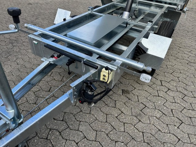 Humbaur 3-Seitenkipper HTK 2700.27 E-Pumpe Alu, 2670 x 1500 x 350 mm, 2,7 to. - Volquete remolque: foto 4 Humbaur 3-Seitenkipper HTK 2700.27 E-Pumpe Alu, 2670 x 1500 x 350 mm, 2,7 to. - Volquete remolque: foto 4