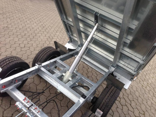 Humbaur HUK 273117 Heckkipper 2,7 t. 3140 x 1750 x 300 mm, E-Pumpe - Volquete remolque: foto 5 Humbaur HUK 273117 Heckkipper 2,7 t. 3140 x 1750 x 300 mm, E-Pumpe - Volquete remolque: foto 5