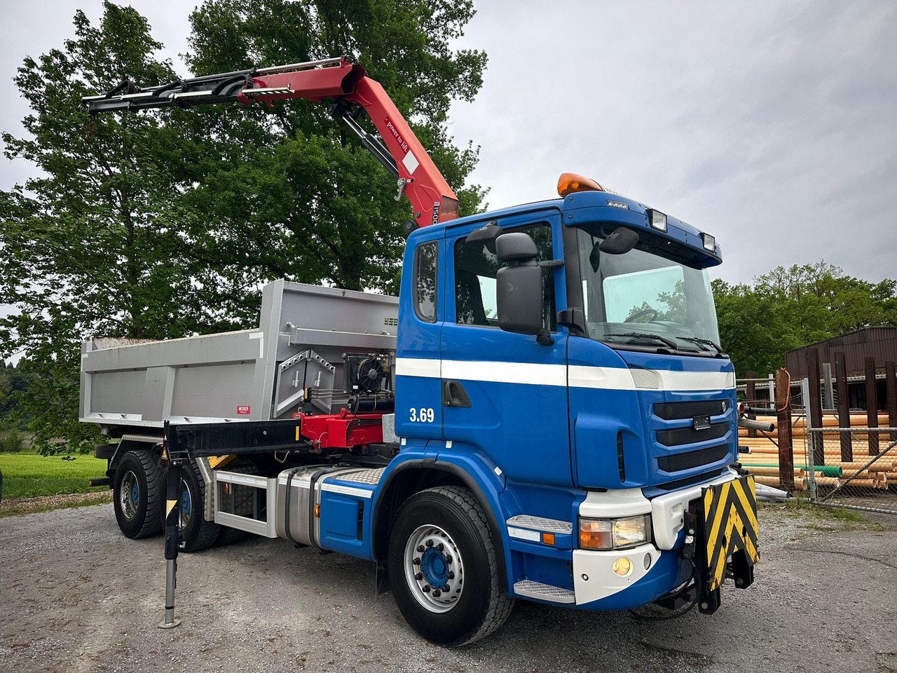 SCANIA G440 6x4 Kran+Kipper ORG-km 57.000 - Volquete camión, Camión grúa: foto 3 SCANIA G440 6x4 Kran+Kipper ORG-km 57.000 - Volquete camión, Camión grúa: foto 3