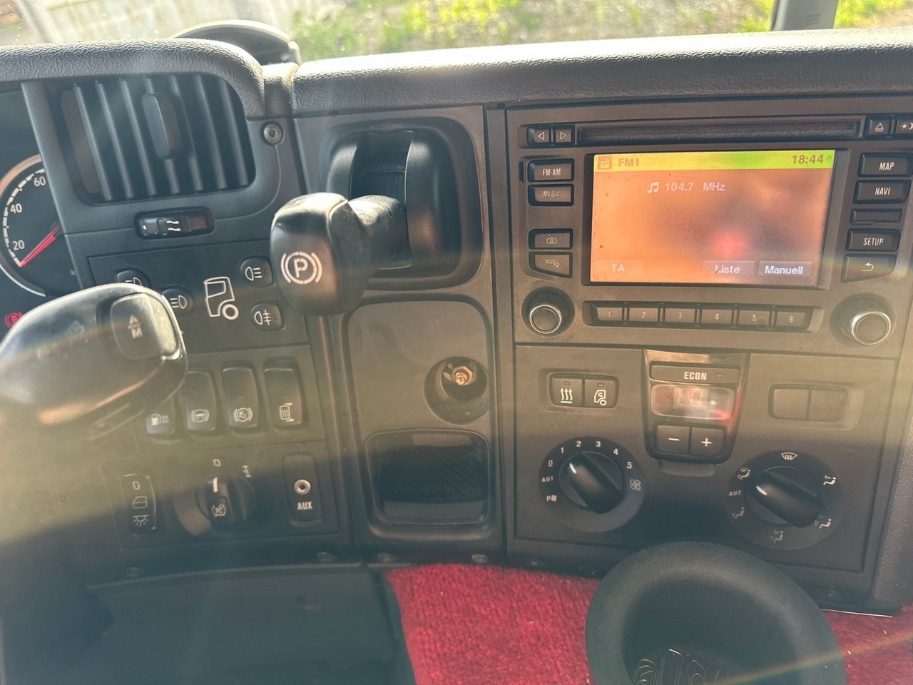 SCANIA P410 Euro6 4x2 Palfinger 13001 - Camión caja abierta, Camión grúa: foto 3 SCANIA P410 Euro6 4x2 Palfinger 13001 - Camión caja abierta, Camión grúa: foto 3