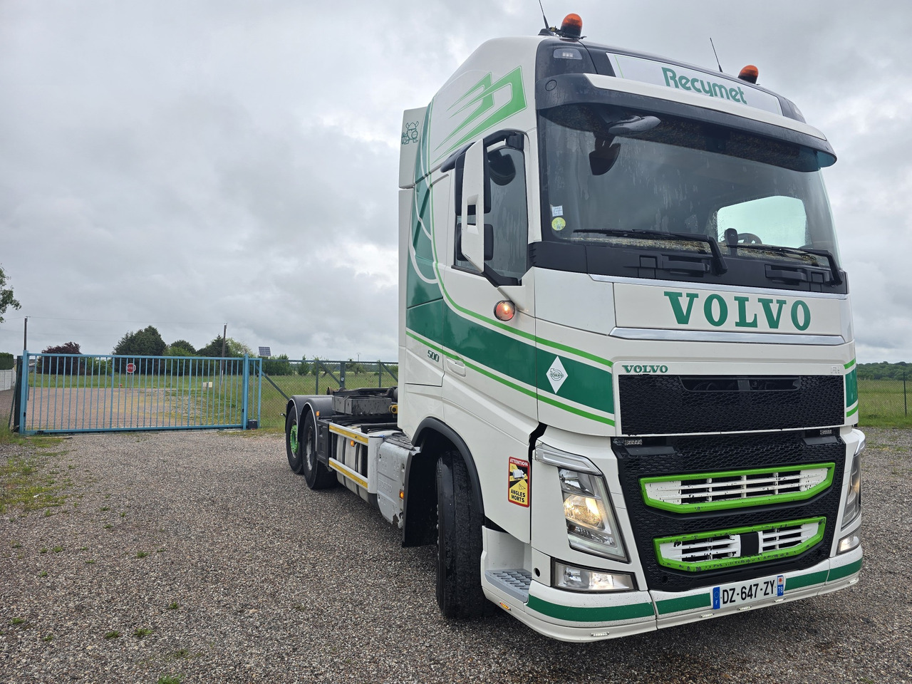 VOLVO FH500 Globe XL - Multibasculante camión: foto 2 VOLVO FH500 Globe XL - Multibasculante camión: foto 2