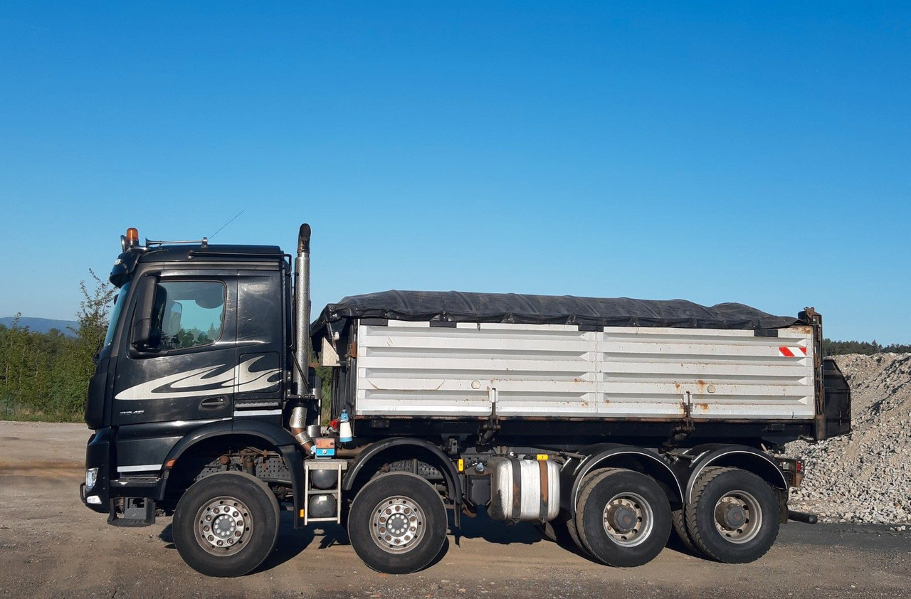 Mercedes-Benz AROCS 3245 8x4 Bordmatic/ THERMO/ CRAMARO/ AHK - Volquete camión: foto 4 Mercedes-Benz AROCS 3245 8x4 Bordmatic/ THERMO/ CRAMARO/ AHK - Volquete camión: foto 4