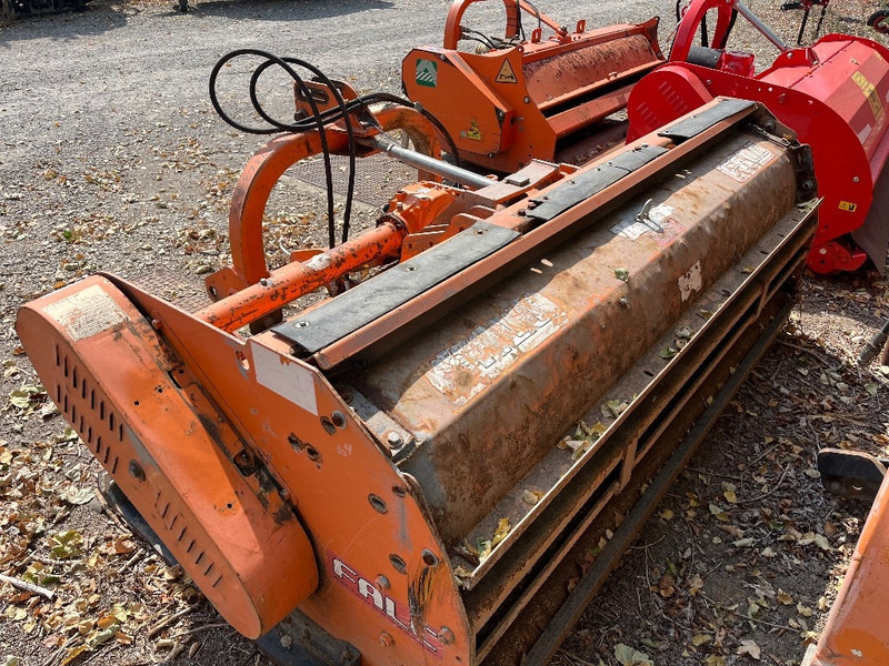 Falc AGILA 2300 - Desbrozadora de martillos: foto 3 Falc AGILA 2300 - Desbrozadora de martillos: foto 3