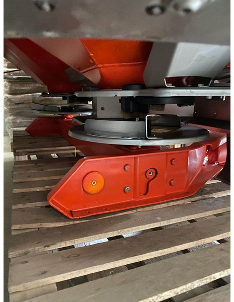 Kuhn Axis 40.1 W - Esparcidor de fertilizantes: foto 2 Kuhn Axis 40.1 W - Esparcidor de fertilizantes: foto 2