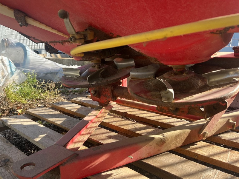 Lely Centerliner CB 1000 - Esparcidor de fertilizantes: foto 2 Lely Centerliner CB 1000 - Esparcidor de fertilizantes: foto 2
