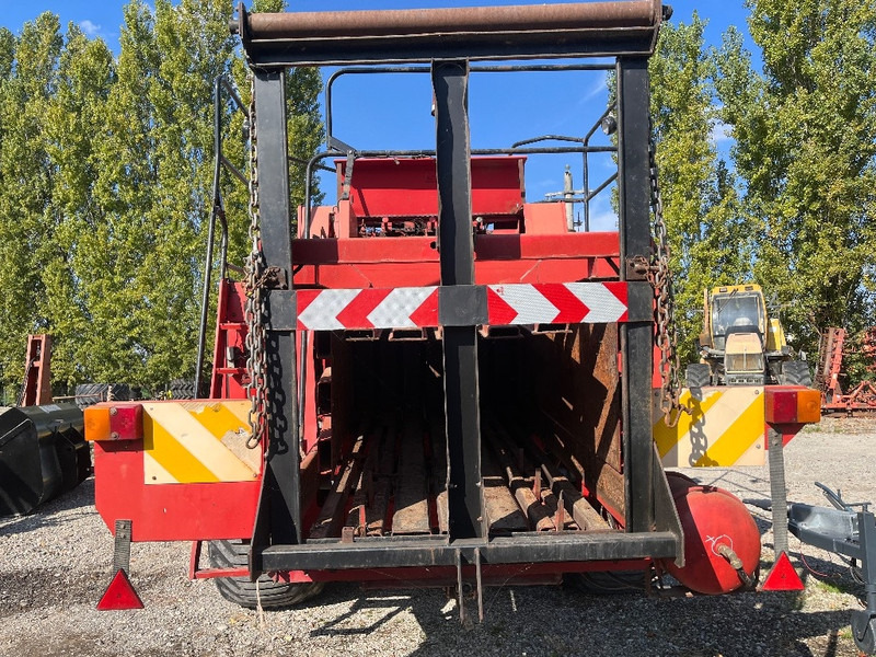 Massey Ferguson 187 - Empacadora de pacas cuadradas: foto 3 Massey Ferguson 187 - Empacadora de pacas cuadradas: foto 3