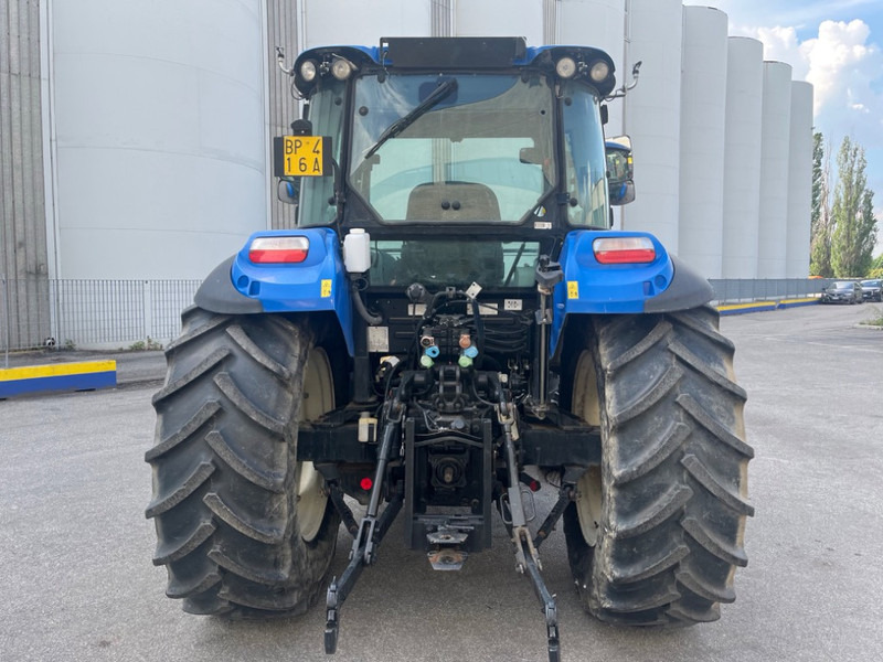 New Holland T 5.95 DC - Tractor: foto 5 New Holland T 5.95 DC - Tractor: foto 5
