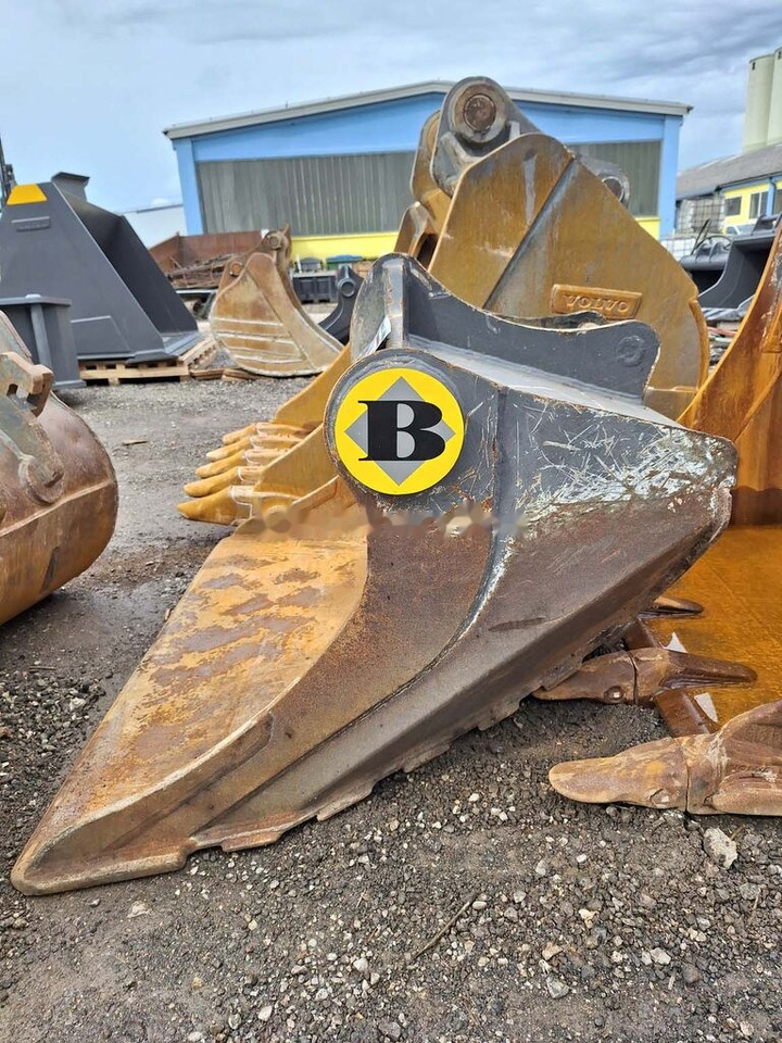 Balavto excavating planning bucket 1550 mm S60 - Cazo para excavadora: foto 2 Balavto excavating planning bucket 1550 mm S60 - Cazo para excavadora: foto 2