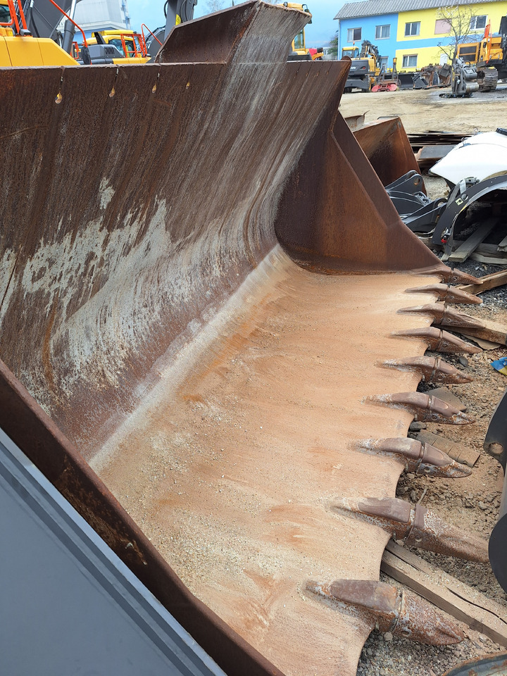 Caterpillar Loader bucket 3300 mm - Cazo cargador: foto 3 Caterpillar Loader bucket 3300 mm - Cazo cargador: foto 3