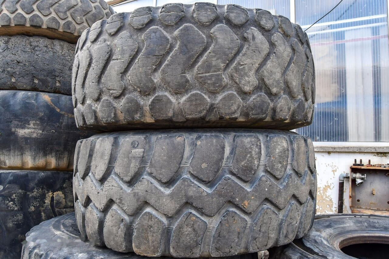 Michelin 23.5R25 - Neumático para Cargadora de ruedas: foto 4 Michelin 23.5R25 - Neumático para Cargadora de ruedas: foto 4