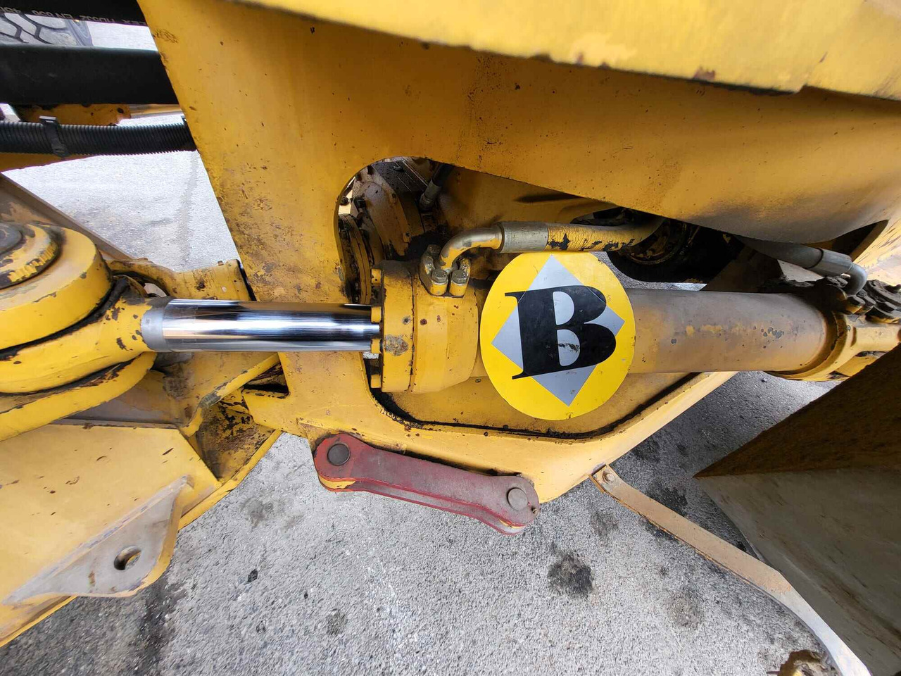 Volvo hydraulic cylinder - Cilindro hidráulico para Cargadora: foto 5 Volvo hydraulic cylinder - Cilindro hidráulico para Cargadora: foto 5