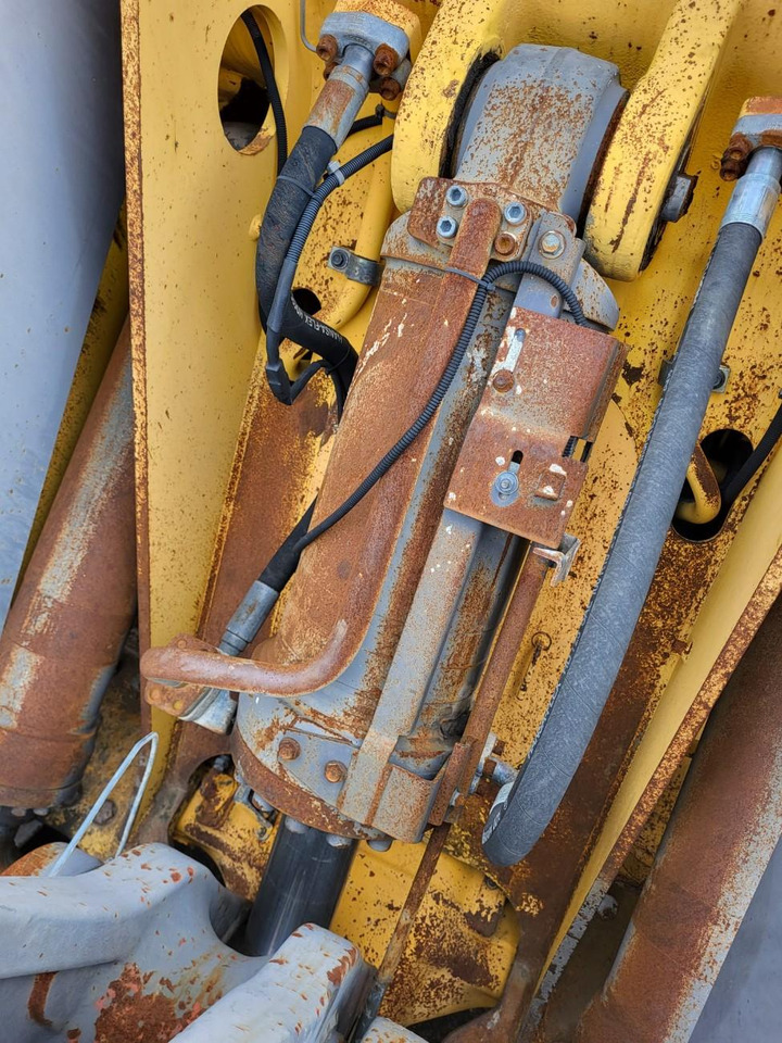 Volvo hydraulic cylinder - Cilindro hidráulico para Cargadora: foto 1 Volvo hydraulic cylinder - Cilindro hidráulico para Cargadora: foto 1