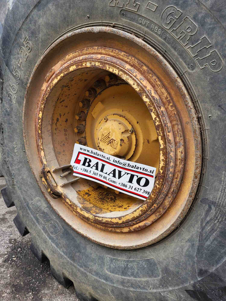 Volvo rims - Llanta para Cargadora: foto 3 Volvo rims - Llanta para Cargadora: foto 3