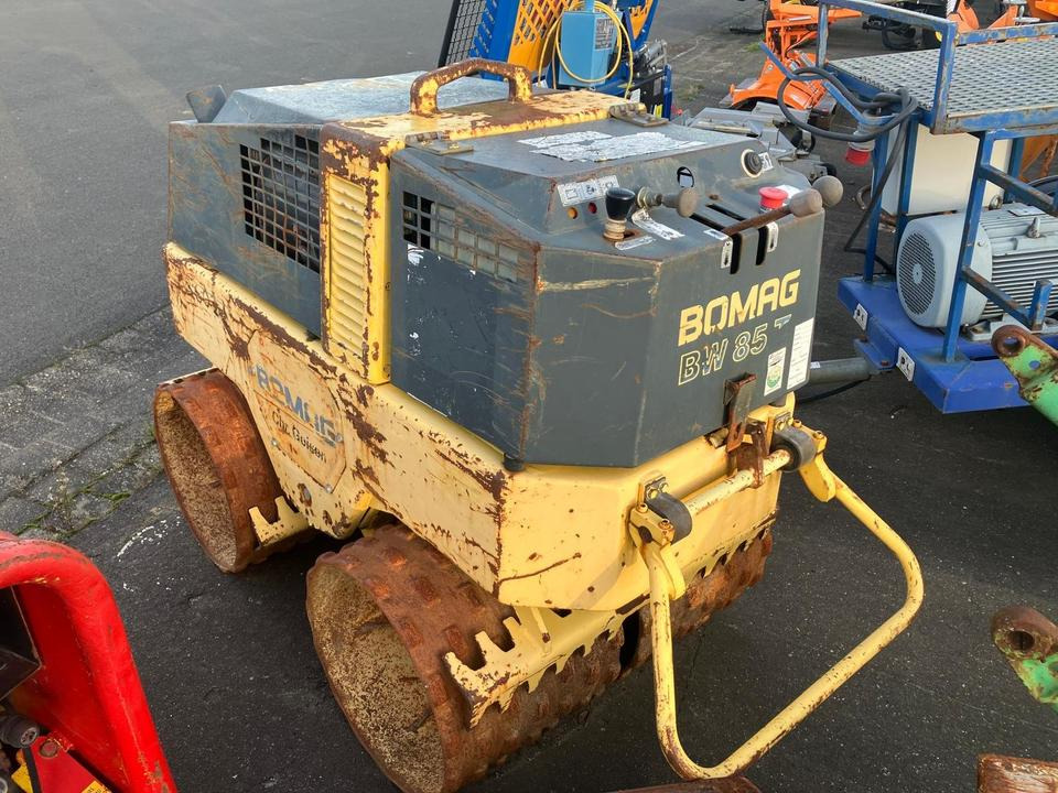 Grabenwalze Bomag BW 85 T - Mini compactadora: foto 5 Grabenwalze Bomag BW 85 T - Mini compactadora: foto 5