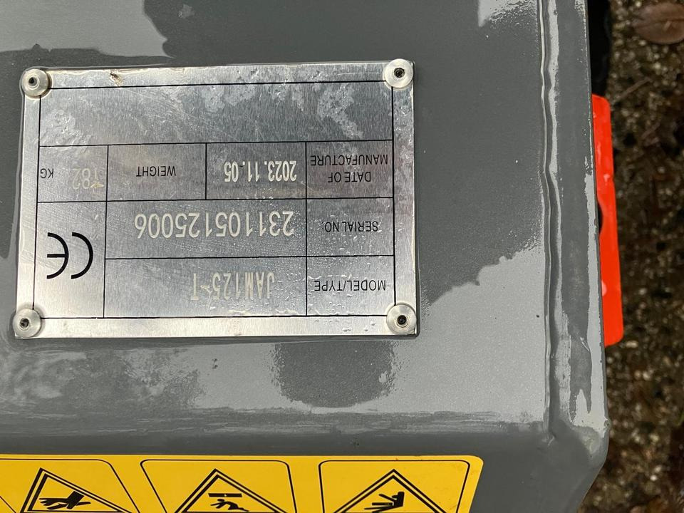 SBF JAM125-T Heckmulcher 125 cm Mulcher man. Verstellung - Otros: foto 4 SBF JAM125-T Heckmulcher 125 cm Mulcher man. Verstellung - Otros: foto 4