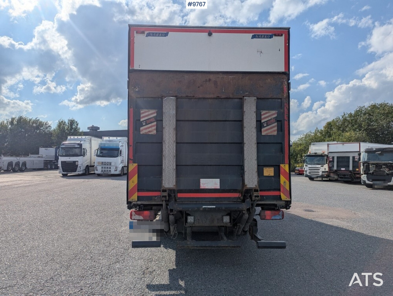 Camión caja cerrada Box Truck Scania P320 4X2 with tail lift: foto 9