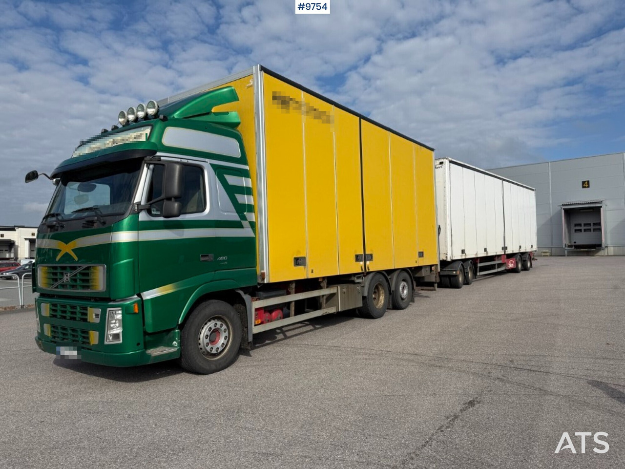 Box Truck Volvo FH 480 with 4-axle Ekeri trailer (VIDEO) - Camión caja cerrada: foto 1 Box Truck Volvo FH 480 with 4-axle Ekeri trailer (VIDEO) - Camión caja cerrada: foto 1