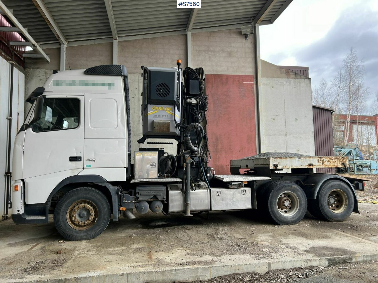 Tow Truck Volvo FH400 with Epsilon 110Z crane - Cabeza tractora: foto 1 Tow Truck Volvo FH400 with Epsilon 110Z crane - Cabeza tractora: foto 1
