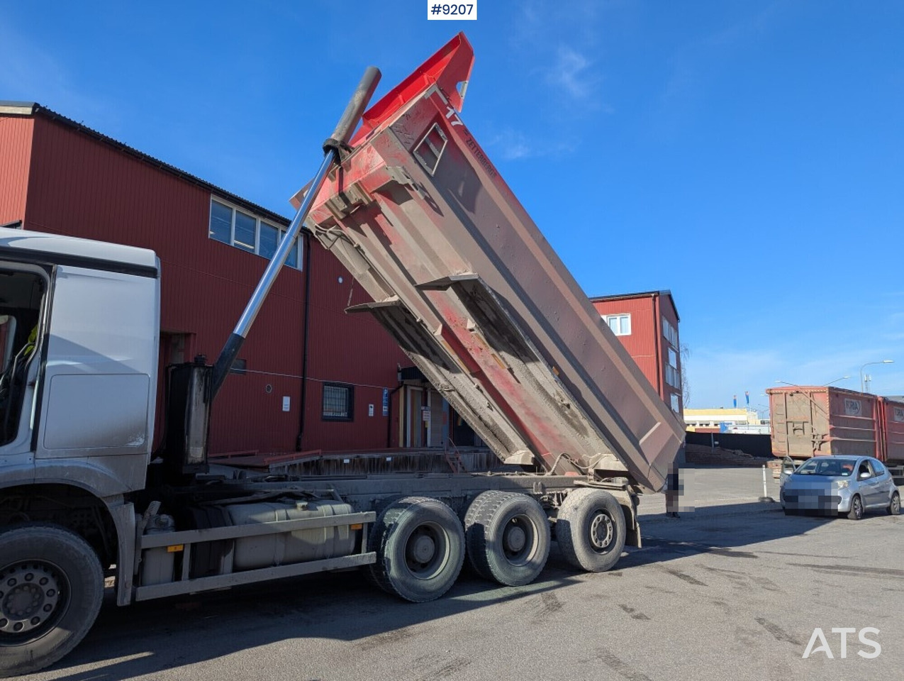 Dump / tipper truck Mercedes Benz Arocs 3253 8X4 - Volquete camión: foto 5 Dump / tipper truck Mercedes Benz Arocs 3253 8X4 - Volquete camión: foto 5